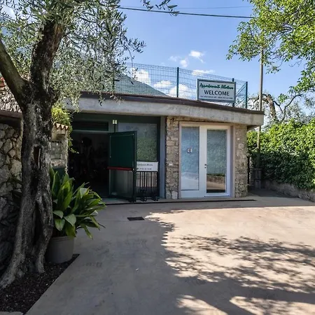 Appartamenti Albatros Brenzone sul Garda Exterior foto