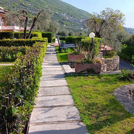Appartamenti Albatros Brenzone sul Garda Exterior foto