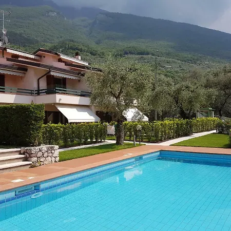 Appartamenti Albatros Brenzone sul Garda Exterior foto