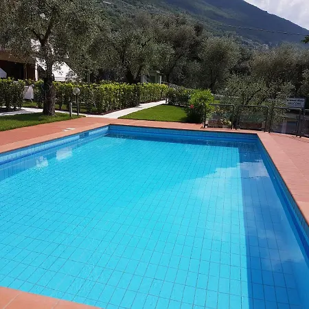 Appartamenti Albatros Brenzone sul Garda Exterior foto